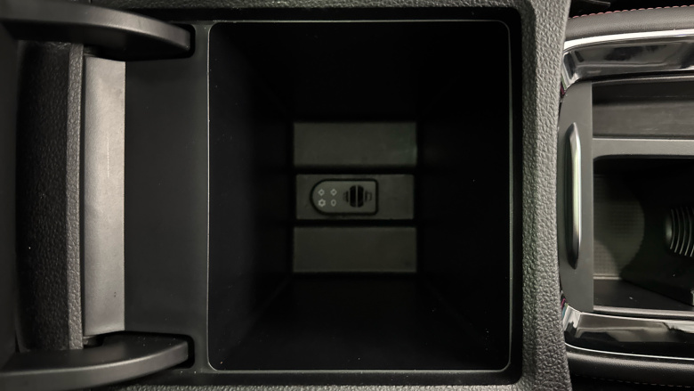 MG Hs 1.5 T-GDI Exclusive 5dr DCT Petrol Hatchback